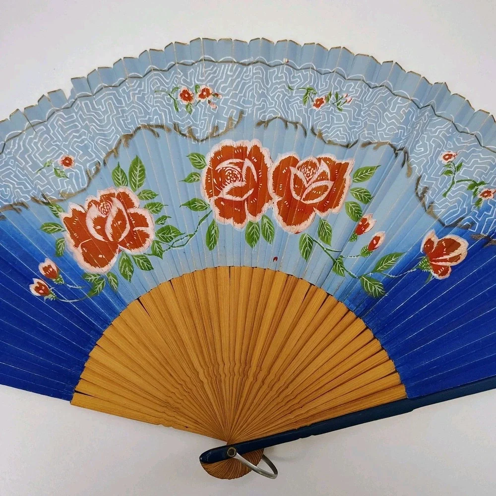 Vintage 1930's Asian HAND PAINTED FAN Paper Bamboo Wood Florals Blue‎
